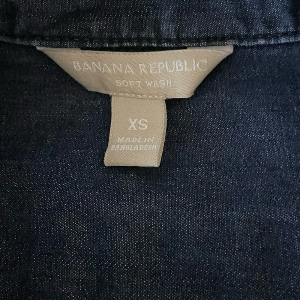 Banana Republic Dark Blue Denim Button-Up Shirt - Picture 5 of 7